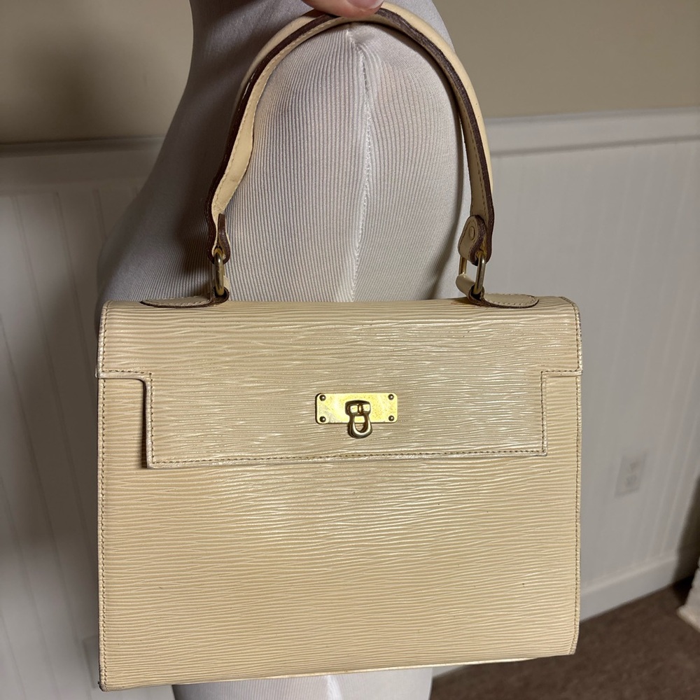 Vintage Saks Fifth Avenue Cream Handbag